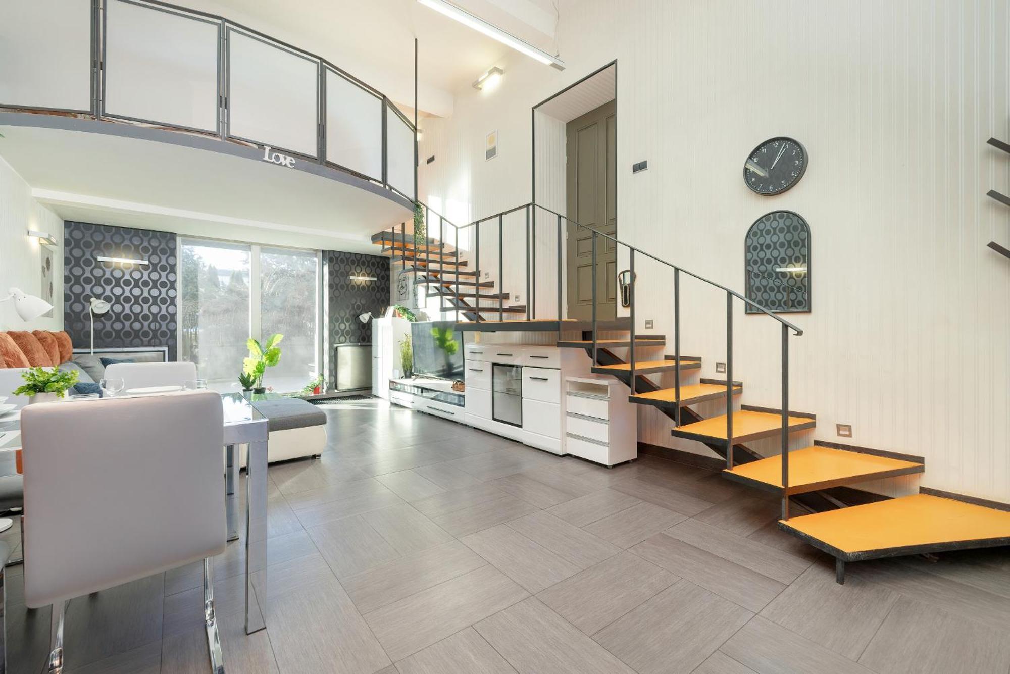Apartament Przyszlosci, 2 Sypialnie W Krakowie By Renters Apartment Krakau